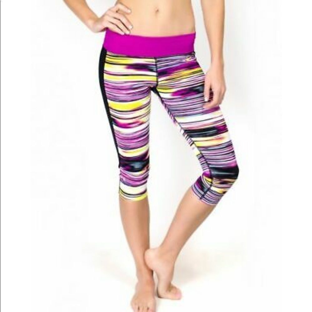 Nike Sports Capri Solar Wind Hydro Fuchsia Flash / Black  Capri M